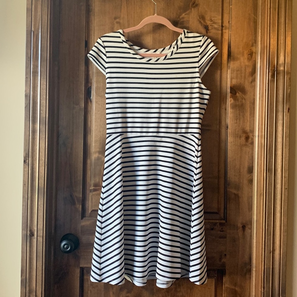 Black/white striped dress